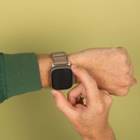 imoshion Bracelet en nylon Alpine Apple Watch | 44/45/46/49 mm - Olive Green