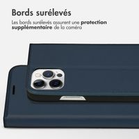 Accezz Étui de télephone Slim Folio en cuir de qualité supérieure Apple iPhone 12 (Pro) - Bleu foncé