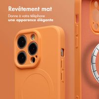 imoshion Coque Couleur avec MagSafe Apple iPhone 15 Pro - Orange