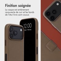 Accezz Étui de télephone portefeuille en cuir 2-en-1 avec MagSafe Apple iPhone 18 Pro Max / 17 Pro Max - Marron café