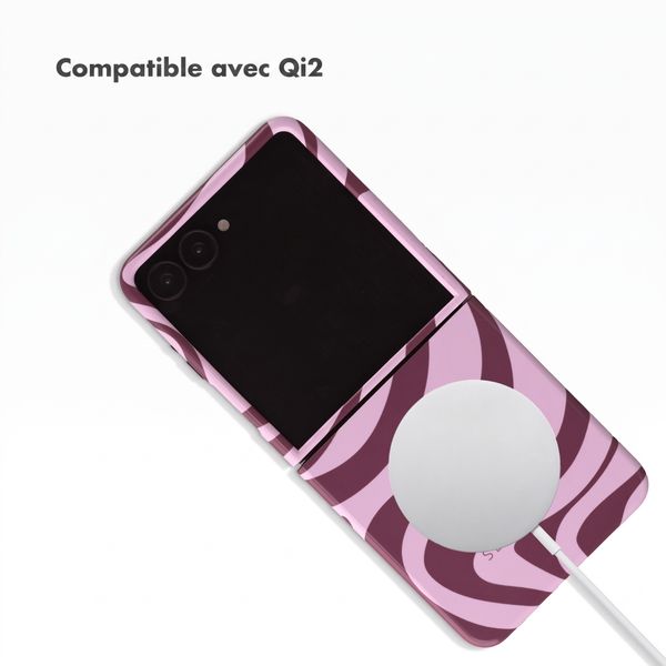 Selencia Coque arrière Vivid avec MagSafe Samsung Galaxy Z Flip 8 - Wavy Swirl Pink Plum