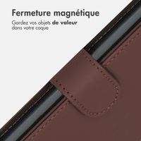 Accezz Étui de télephone Wallet Apple iPhone 13 Pro - Marron