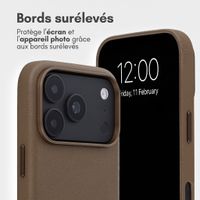 Accezz Étui de télephone portefeuille en cuir 2-en-1 avec MagSafe Apple iPhone 18 Pro / 17 Pro - Marron café