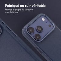 Accezz Coque arrière en cuir avec MagSafe Apple iPhone 18 Pro / 17 Pro - Nightfall Blue