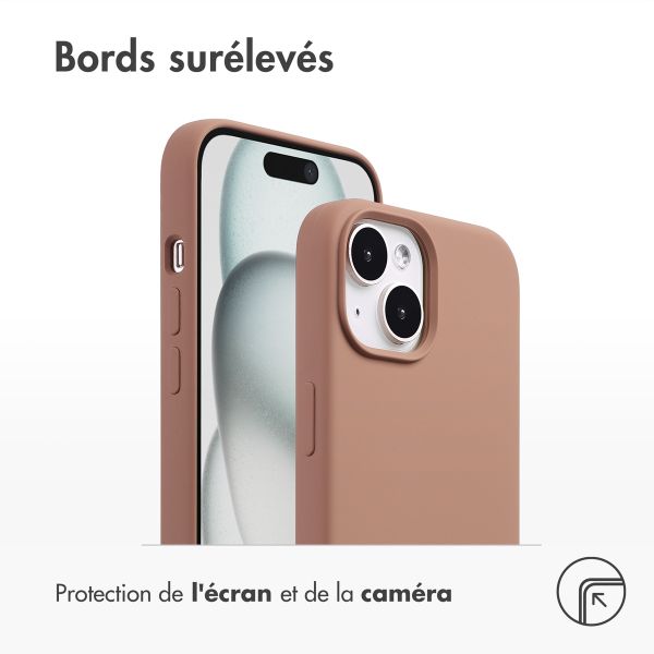 Accezz Coque Liquid Silicone avec MagSafe Apple iPhone 15 - Marron clair