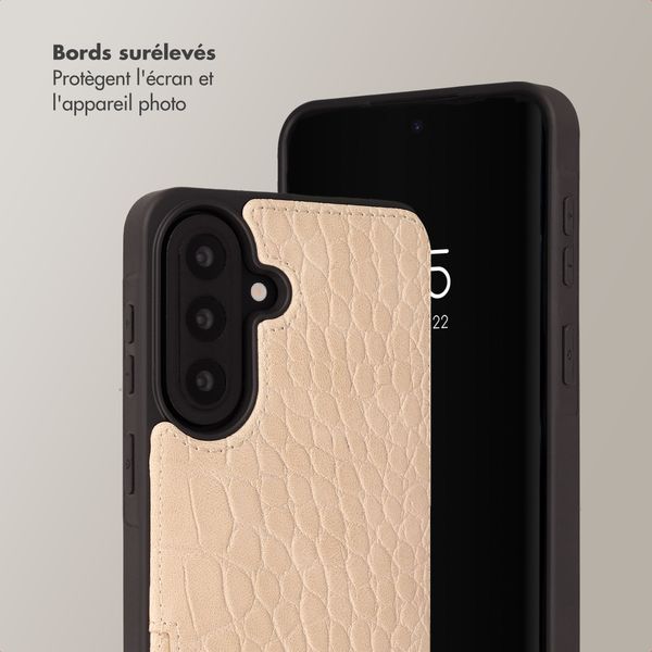 Selencia Coque de télephone Nova Croco avec cordon et porte-cartes Samsung Galaxy A57 (5G) - Beige