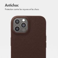 imoshion Coque arrière Texture iPhone 12 / 12 Pro - Marron foncé