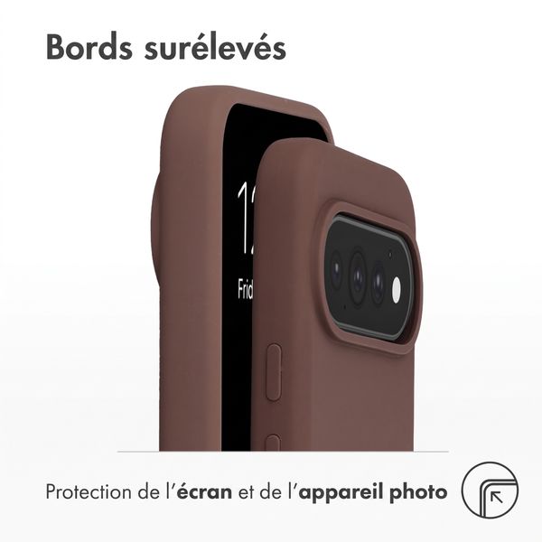 Accezz Coque Liquid Silicone avec MagSafe Google Pixel 11 / 11 Pro / 10 / 10 Pro - New Tea Brown