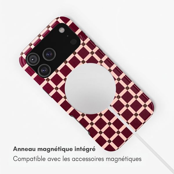 Selencia Coque arrière Vivid avec MagSafe Apple iPhone 18 Pro Max / 17 Pro Max - Check This Burgundy