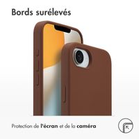 Accezz Coque Liquid Silicone avec MagSafe Apple iPhone 17e / 16e - New Tea Brown