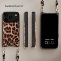 Selencia Coque de télephone Nova avec cordon et porte-cartes Apple iPhone 18 Pro / 17 Pro - Leopard