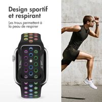 imoshion Bracelet Sport⁺ en silicone Apple Watch | 44/45/46/49 mm - Taille M/L - Black Rainbow