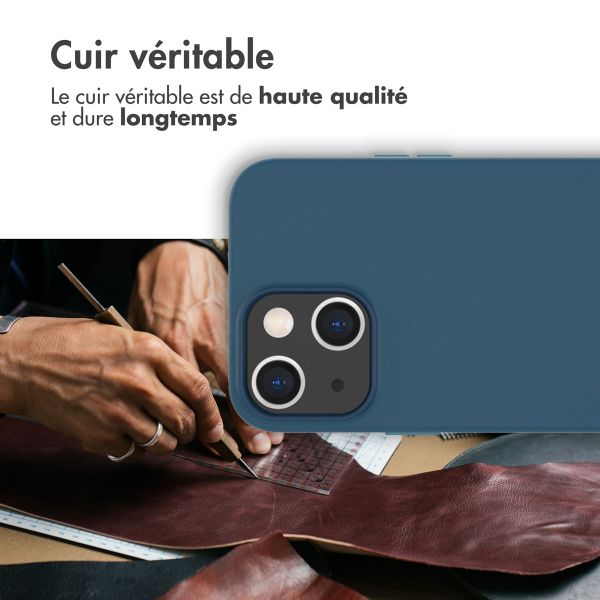 Accezz Leather Backcover avec MagSafe Apple iPhone 14 Plus - Bleu foncé