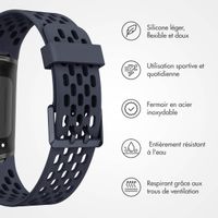 imoshion Bracelet sport en silicone avec boucle Fitbit Charge 5 / 6 - Bleu foncé