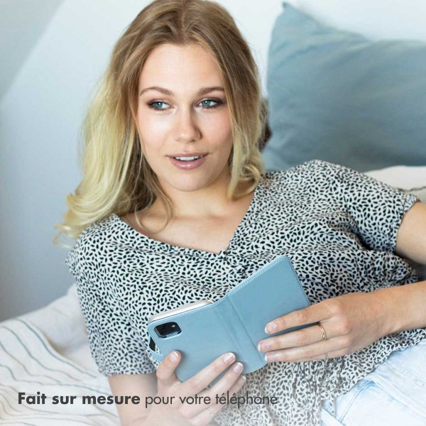 Selencia Étui portefeuille en cuir véritable Apple iPhone 15 Pro Max - Air Blue