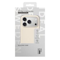 iDeal of Sweden Coque en silicone avec MagSafe Apple iPhone 18 Pro / 17 Pro - Cloud Dancer