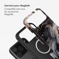 Selencia Coque arrière Vivid avec MagSafe Apple iPhone 17 Pro - Chic Marble Black