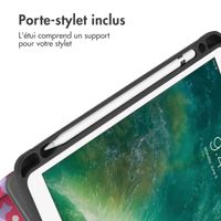 imoshion Coque tablette Design Trifold Apple iPad 6 (2018) 9.7 pouces / iPad 5 (2017) 9.7 pouces / Air 2 (2014)/Air 1 (2013) - Dusty Rose Blossom