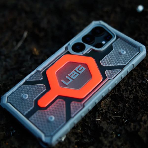 UAG Coque Pathfinder MagSafe avec dragonne Samsung Galaxy S25 Ultra - Clear Lava