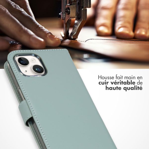 Selencia Étui portefeuille en cuir véritable Apple iPhone 15 - Air Blue