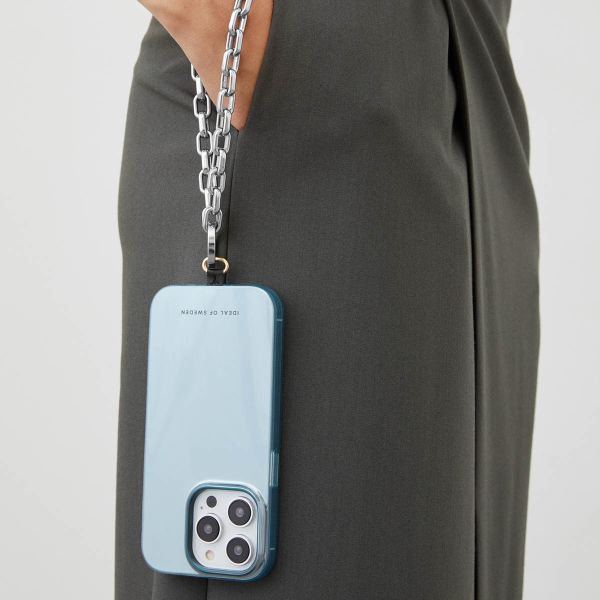 iDeal of Sweden Coque miroir Apple iPhone 15 Pro - Sky Blue