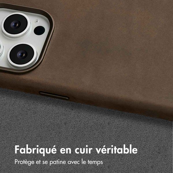 Accezz Coque MagSafe en cuir vintage Apple iPhone 15 Pro - Rustic Brown