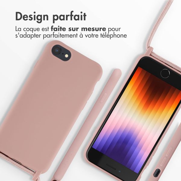 imoshion Coque en silicone avec cordon Apple iPhone SE (2022 / 2020) / 8 / 7 - Sand Pink