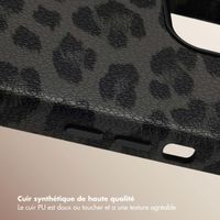 Selencia Coque Sabi imprimé panthère avec MagSafe Apple iPhone 13 - Midnight Black