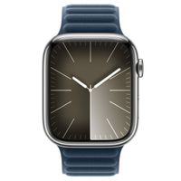 Apple Bracelet à maillons magnétique FineWoven Apple Watch | 44/45/46/49 mm - Taille S/M - Baltic Blue