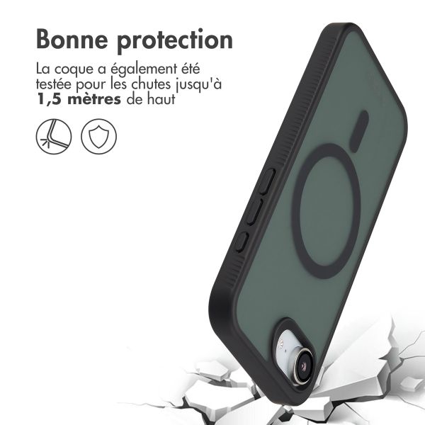 Accezz Coque Givrée Robuste avec MagSafe Apple iPhone 17e / 16e - Noir
