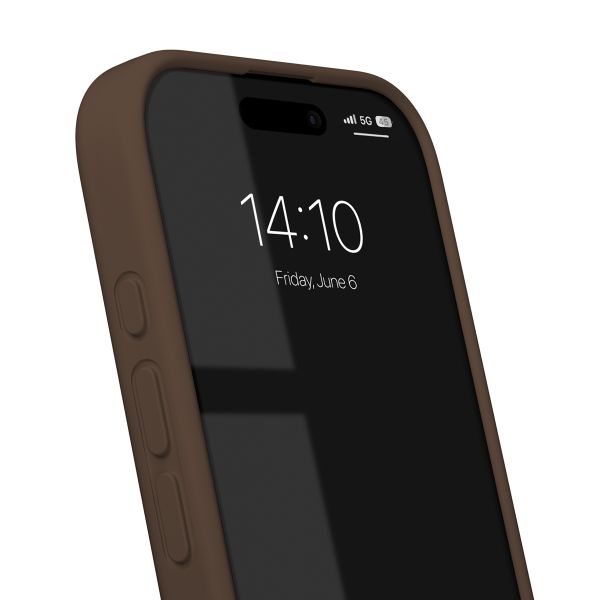 iDeal of Sweden Coque en silicone avec MagSafe Apple iPhone 16 - Mocha Mousse