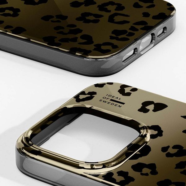 iDeal of Sweden Coque miroir Apple iPhone 15 Pro - Leo Ombre