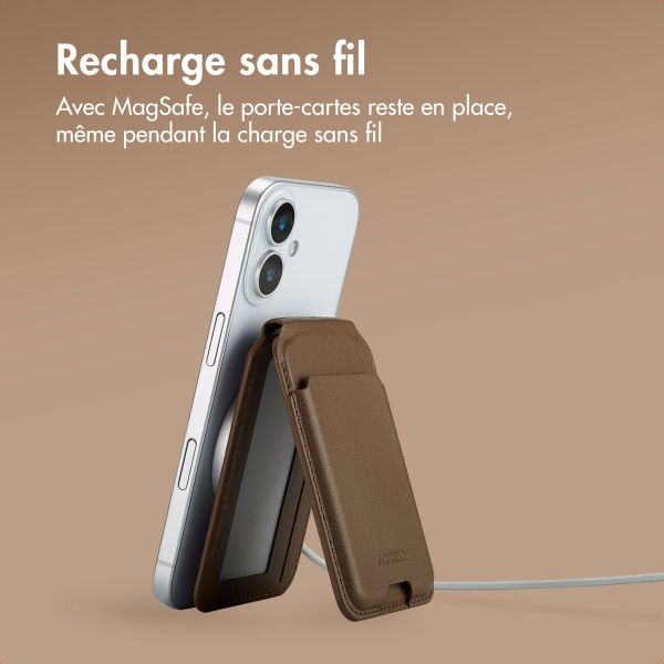 Accezz Portefeuille en cuir avec support - Compatible avec MagSafe et Qi2 - Coffee Brown