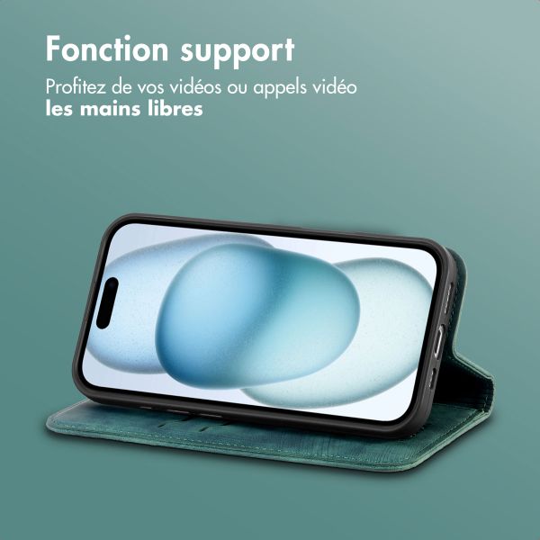 imoshion Étui de téléphone portefeuille Slim Apple iPhone 15 - Vert
