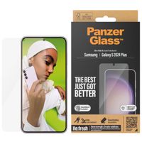 PanzerGlass Film de protection d'écran anti-bactérien Refresh Ultra-Wide Fit avec applicateur Samsung Galaxy S24 Plus