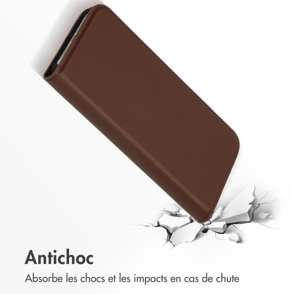 Accezz Étui de télephone Slim Folio en cuir de qualité supérieure Apple iPhone 13 - Marron