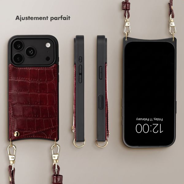 Selencia Coque de télephone Nova Croco avec cordon et porte-cartes Apple iPhone 18 Pro Max / 17 Pro Max - Burgundy