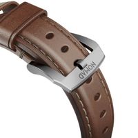 Nomad Bracelet traditionnel en cuir Apple Watch | 44/45/46/49 mm - Brown / Silver