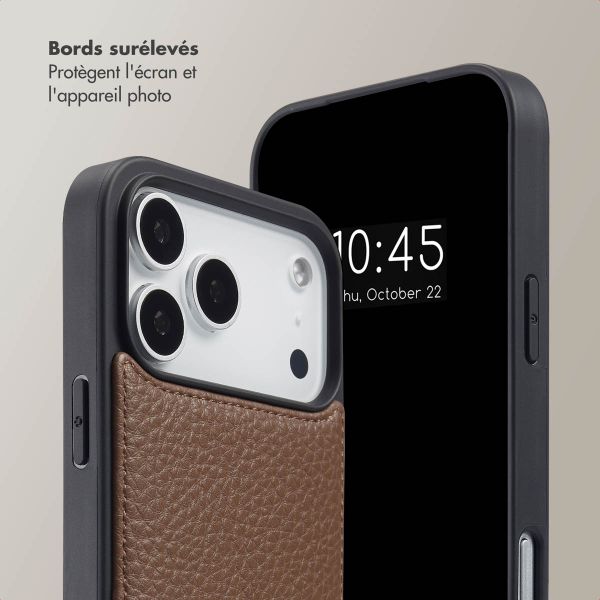 Selencia Coque de télephone Nova avec cordon et porte-cartes Apple iPhone 17 Pro Max - Mocha Brown