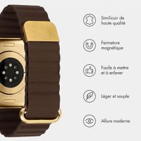 imoshion Bracelet magnétique en cuir synthétique Apple Watch | 44/45/46/49 mm - Marron