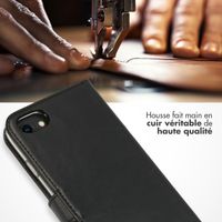 Selencia Étui portefeuille en cuir véritable Apple iPhone SE (2022 / 2020) / 8 / 7 / 6(s) - Noir