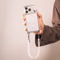 Selencia Coque arrière Rivièra MagSafe avec crochets amovibles Apple iPhone 16 Pro - Transparent