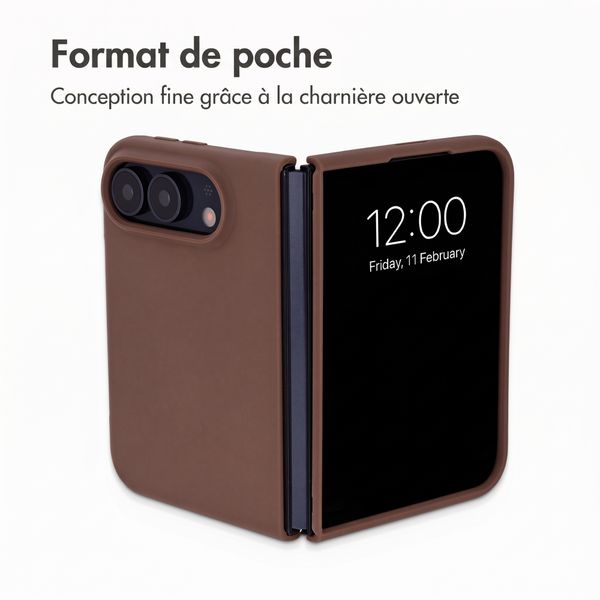 Accezz Coque Liquid Silicone avec MagSafe Apple iPhone Duo - New Tea Brown
