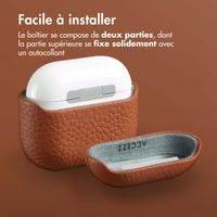 Accezz Coque en cuir véritable  Apple Airpods 4 - Cognac