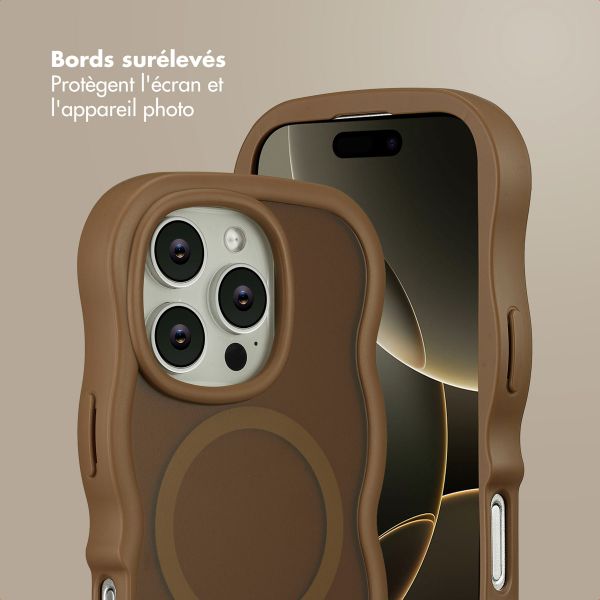 Selencia Coque arrière Wavy avec MagSafe Apple iPhone 16 Pro - Mocha Brown