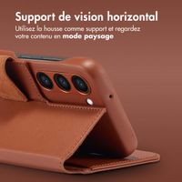 Accezz Étui de télephone portefeuille en cuir 2-en-1 avec MagSafe Samsung Galaxy S23 - Sienna Brown