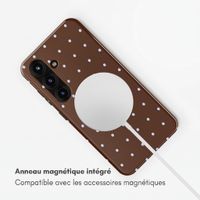 Selencia Coque arrière Vivid avec MagSafe Samsung Galaxy S25 - Happy Dots Chocolate