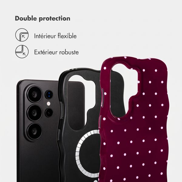 Selencia Coque arrière Vivid Wavy avec MagSafe Samsung Galaxy S26 Ultra - Happy Dots Burgundy