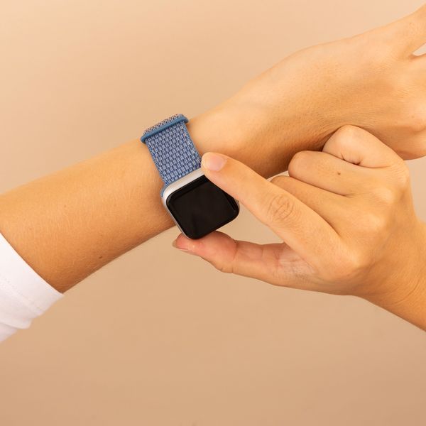 imoshion Bracelet en nylon Apple Watch | 38/40/41/42 mm - Marine Blue