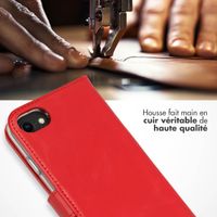 Selencia Étui portefeuille en cuir véritable Apple iPhone SE (2022 / 2020) / 8 / 7 / 6(s) - Rouge